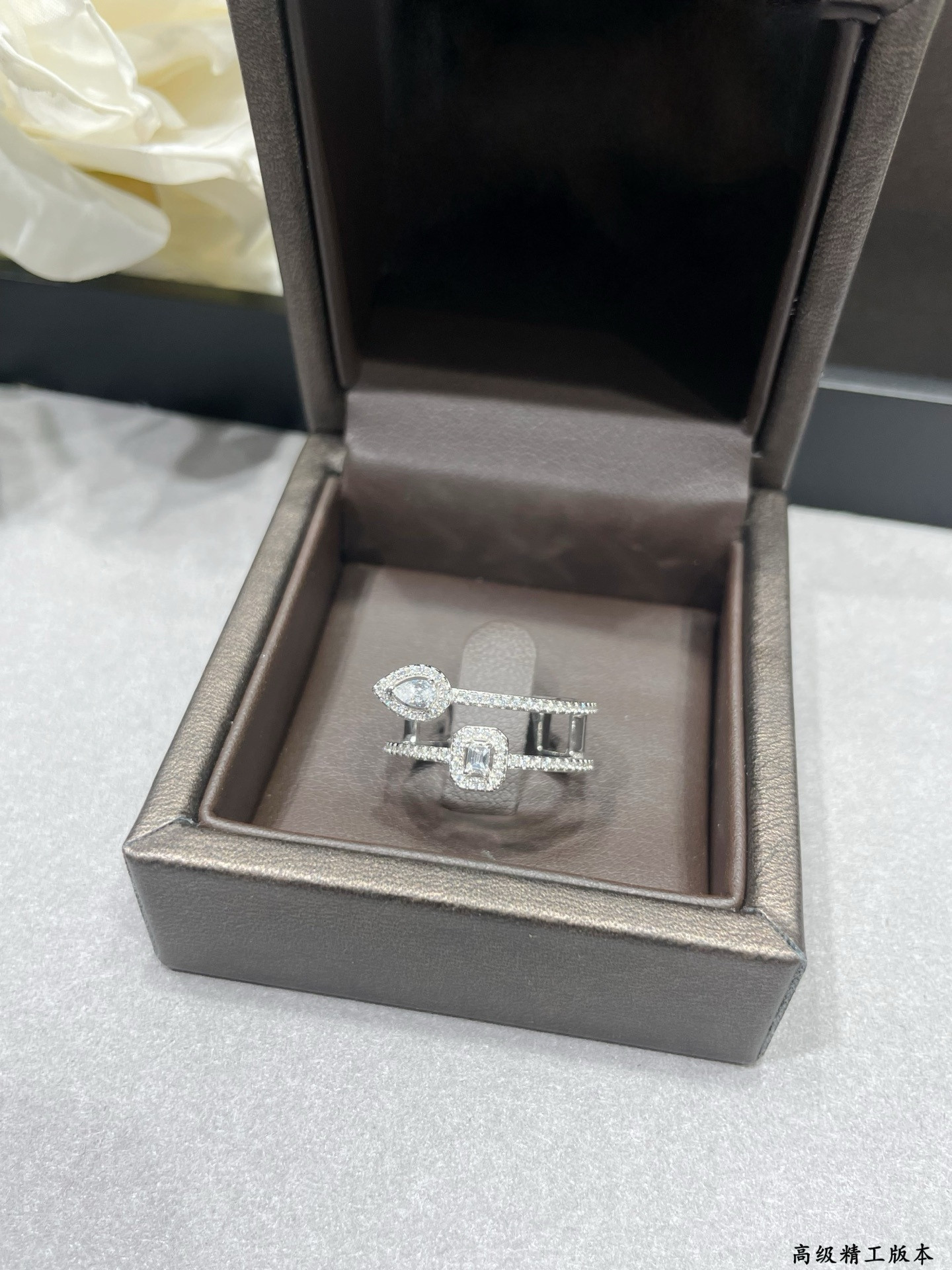 Mes1kaa water drop rock candy ring