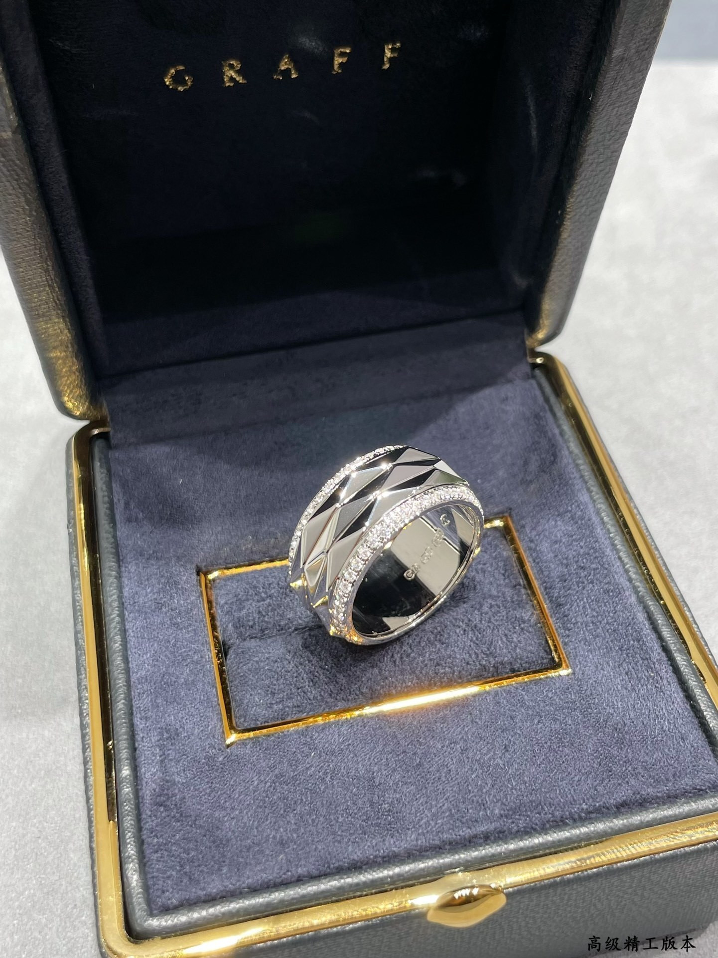 Gr*ff ring