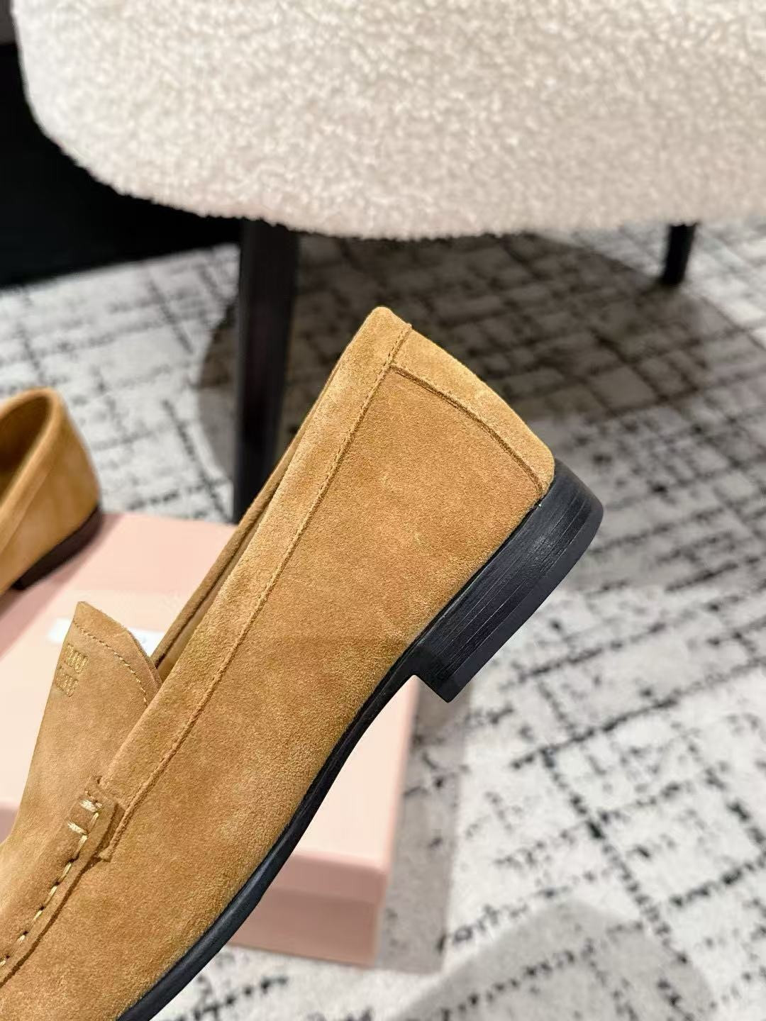 ua M1v M1v suede loafers