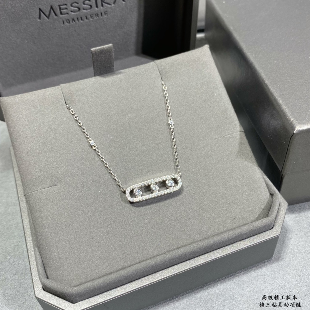 Mes1kaa full di*m*nd moving necklace