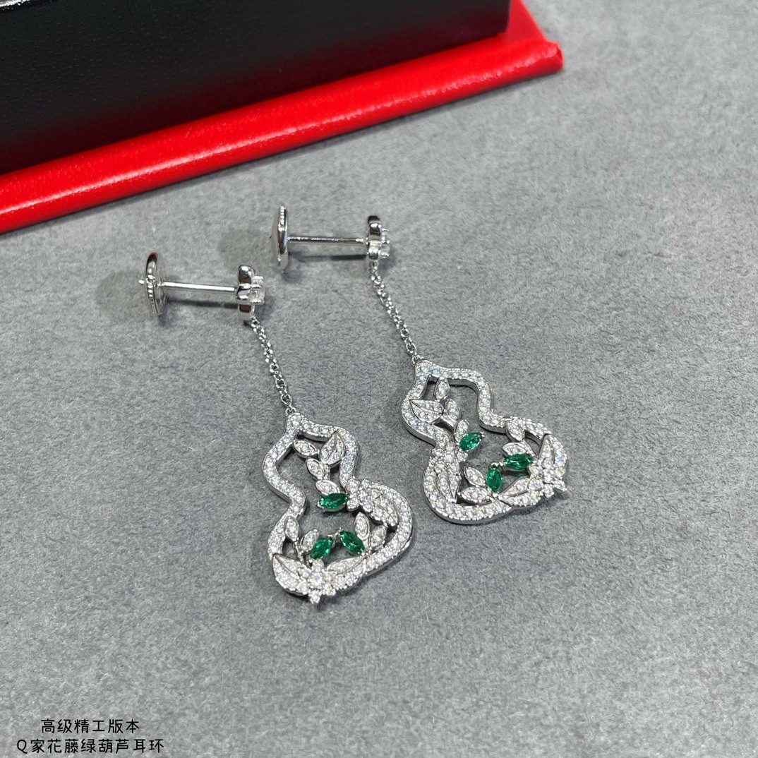 Qee1in vine gourd earrings