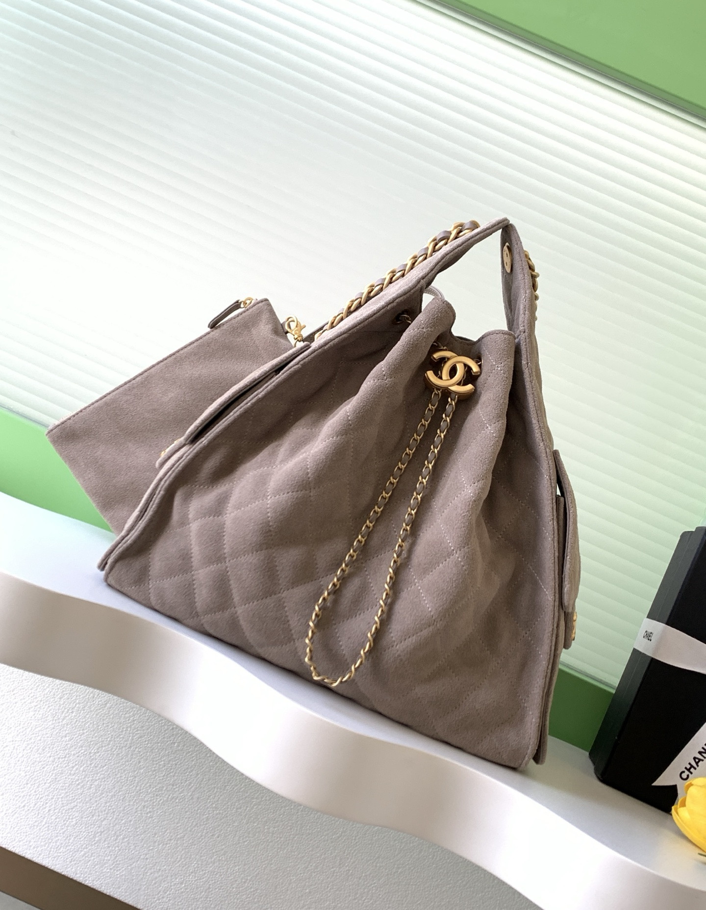 Ch*el 25c bucket bag 40x30x15cm