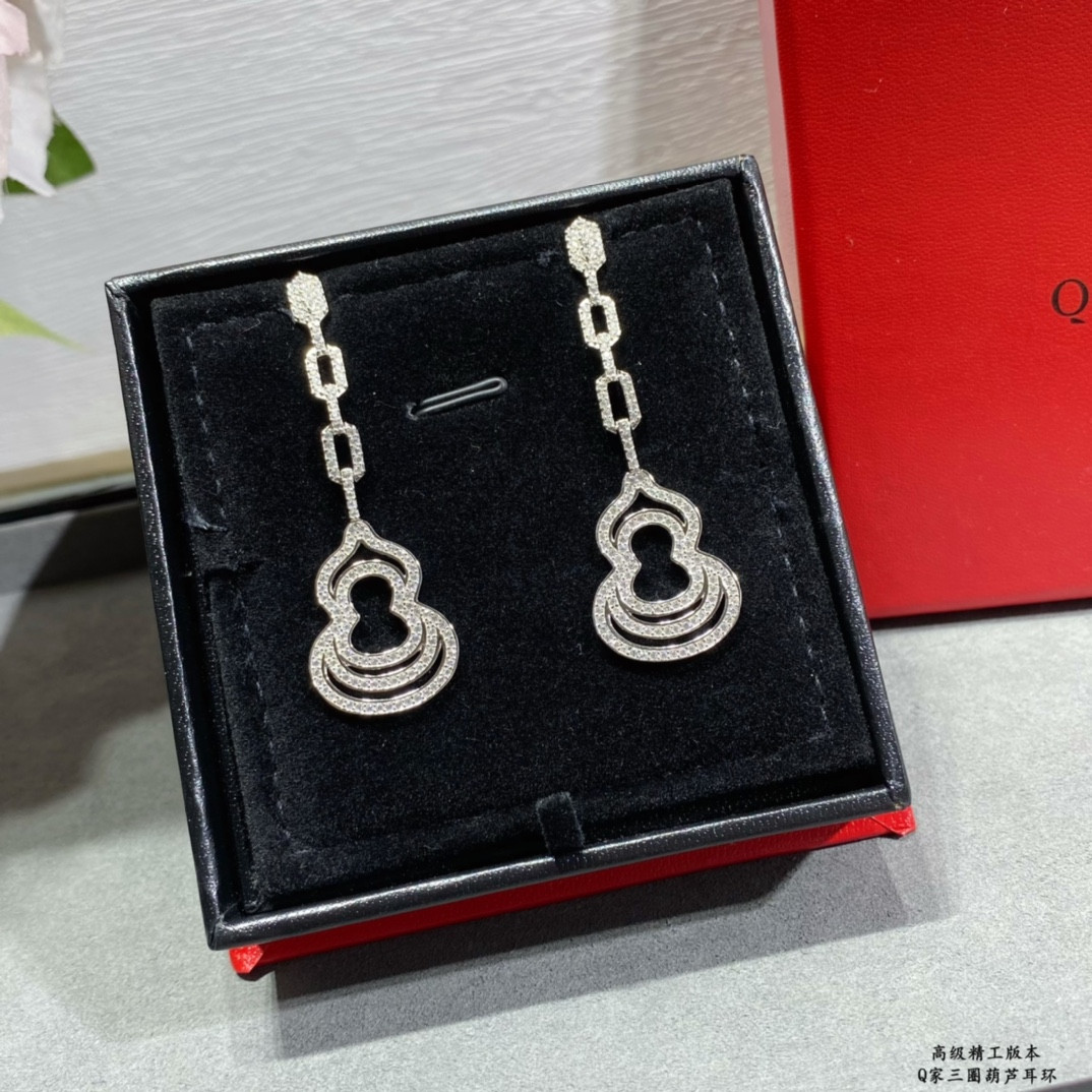 Qee1in triple hoop gourd earrings