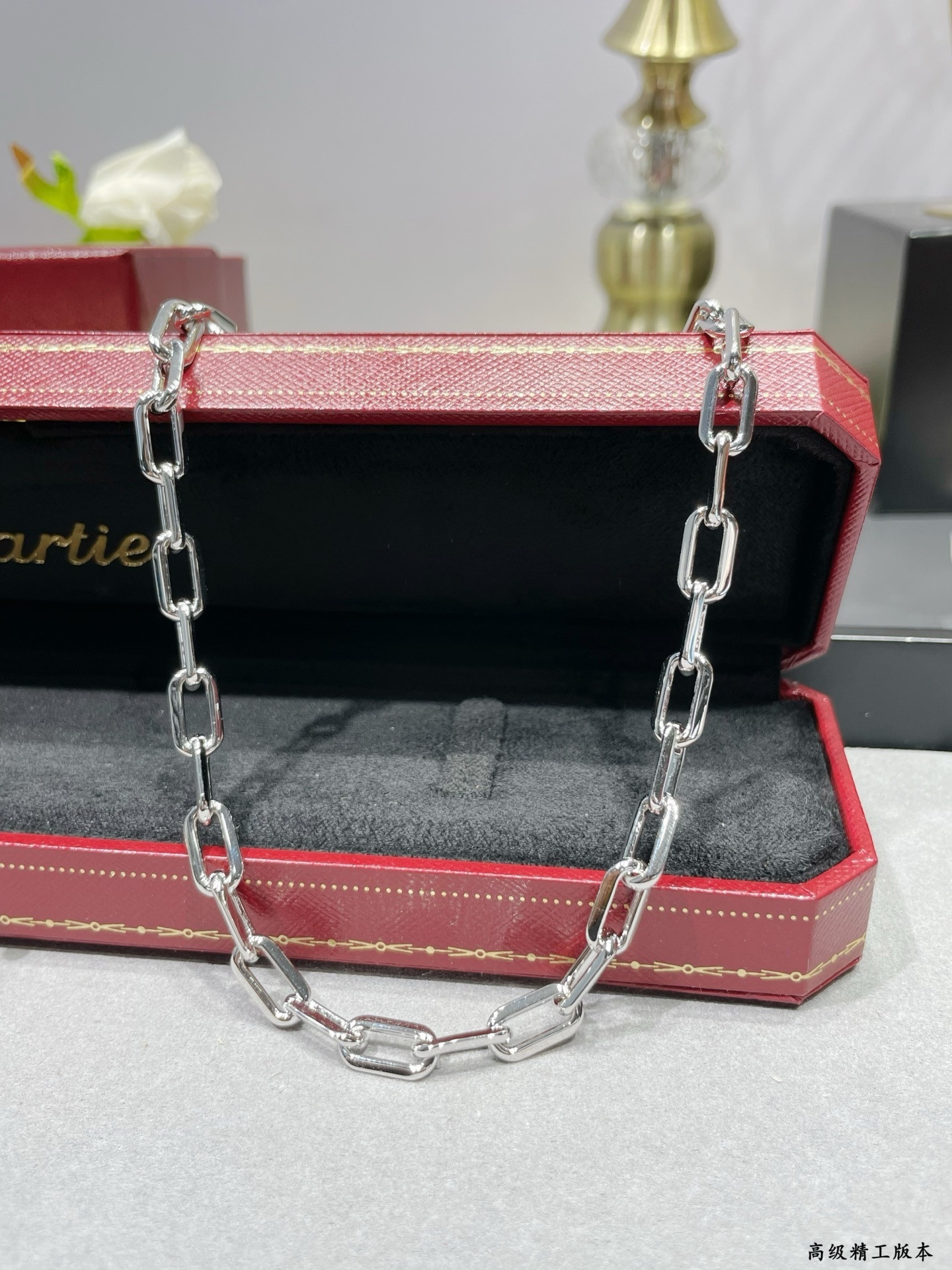 Ca*t*er ring necklace