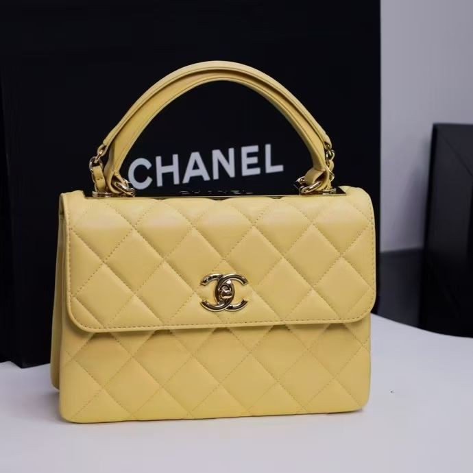 Ch*el flap bag with top handle 17x25x12cm