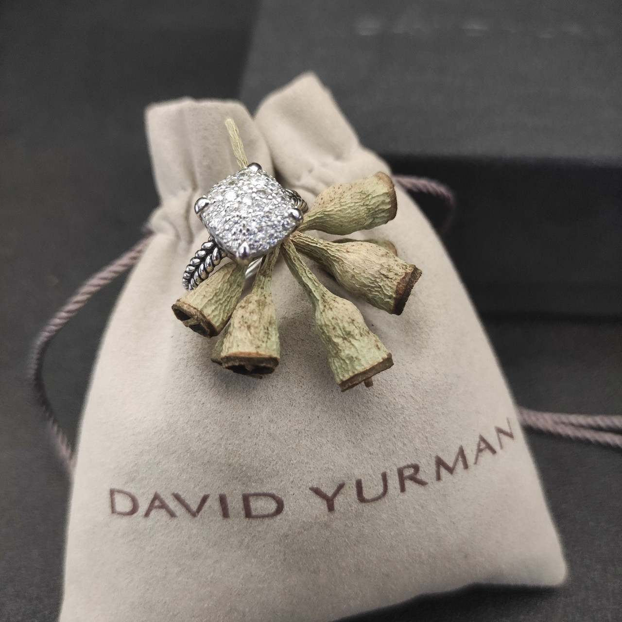 dau1d Yvrm*n four prong full di*m*nd ring