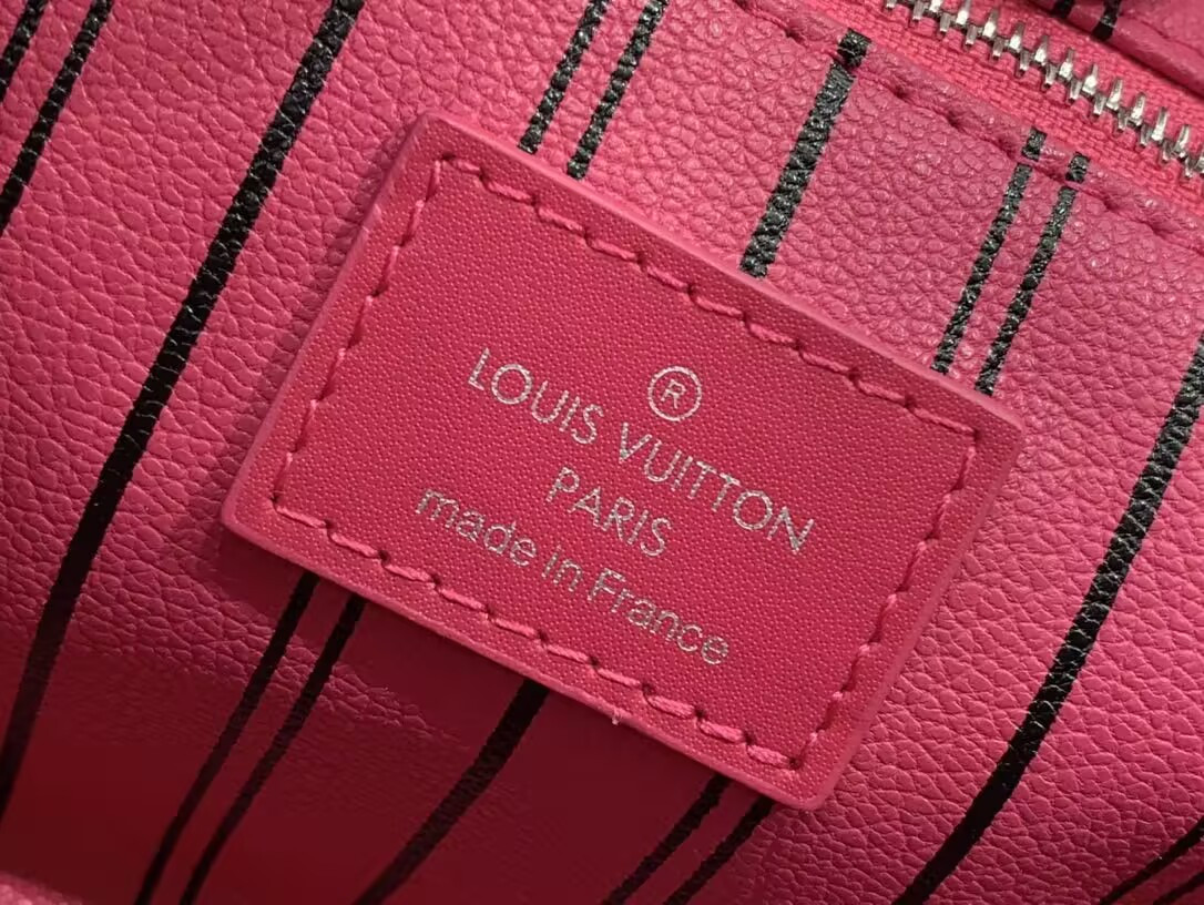 LV Dopp Kit M12641 28x15x16.5cm