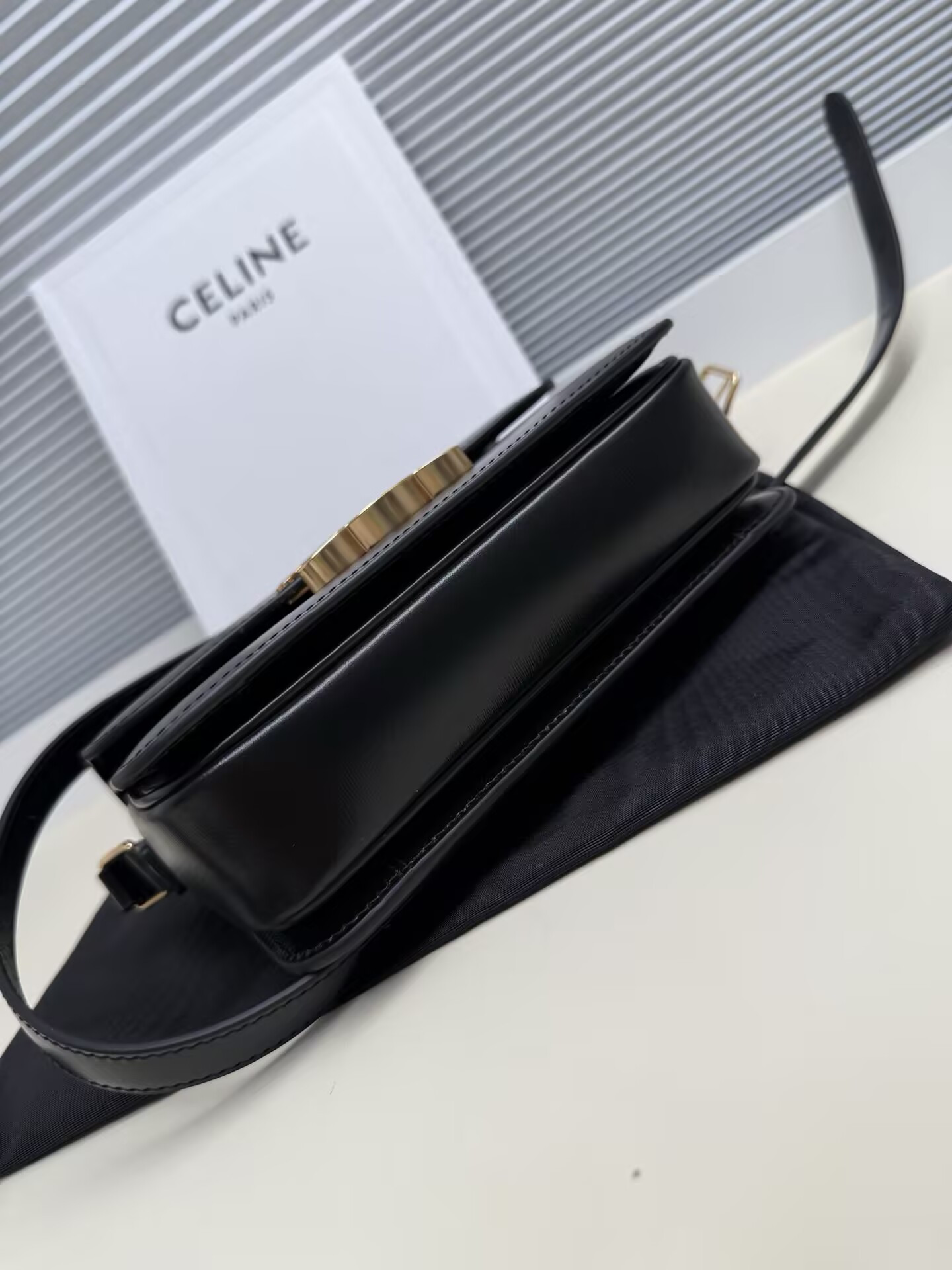 Ce**e teen triomphe enamel lock handbag 18.5x13.5x7cm