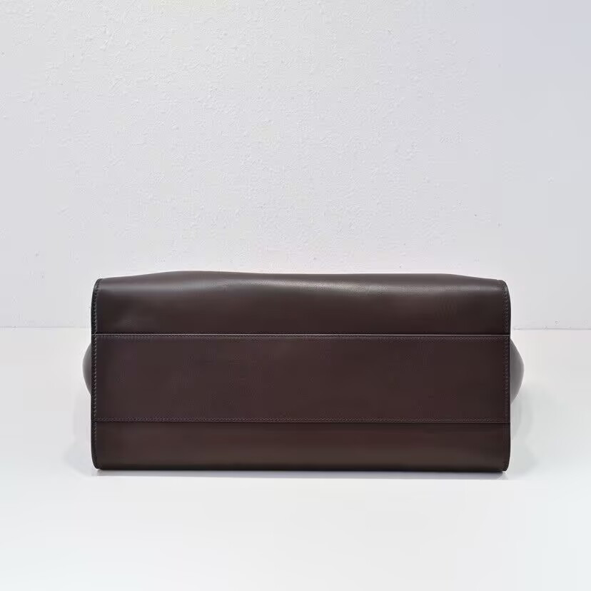 T*e R0w marlo bag in leather 43x19x30cm