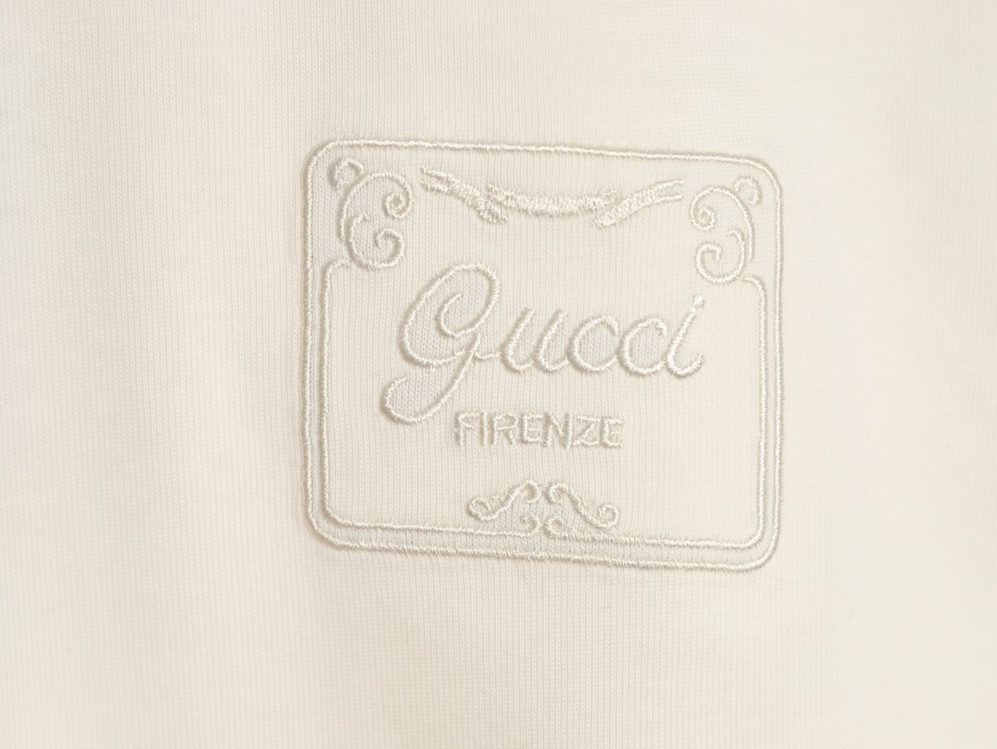 G*u*i 26ss long-sleeved t-shirt