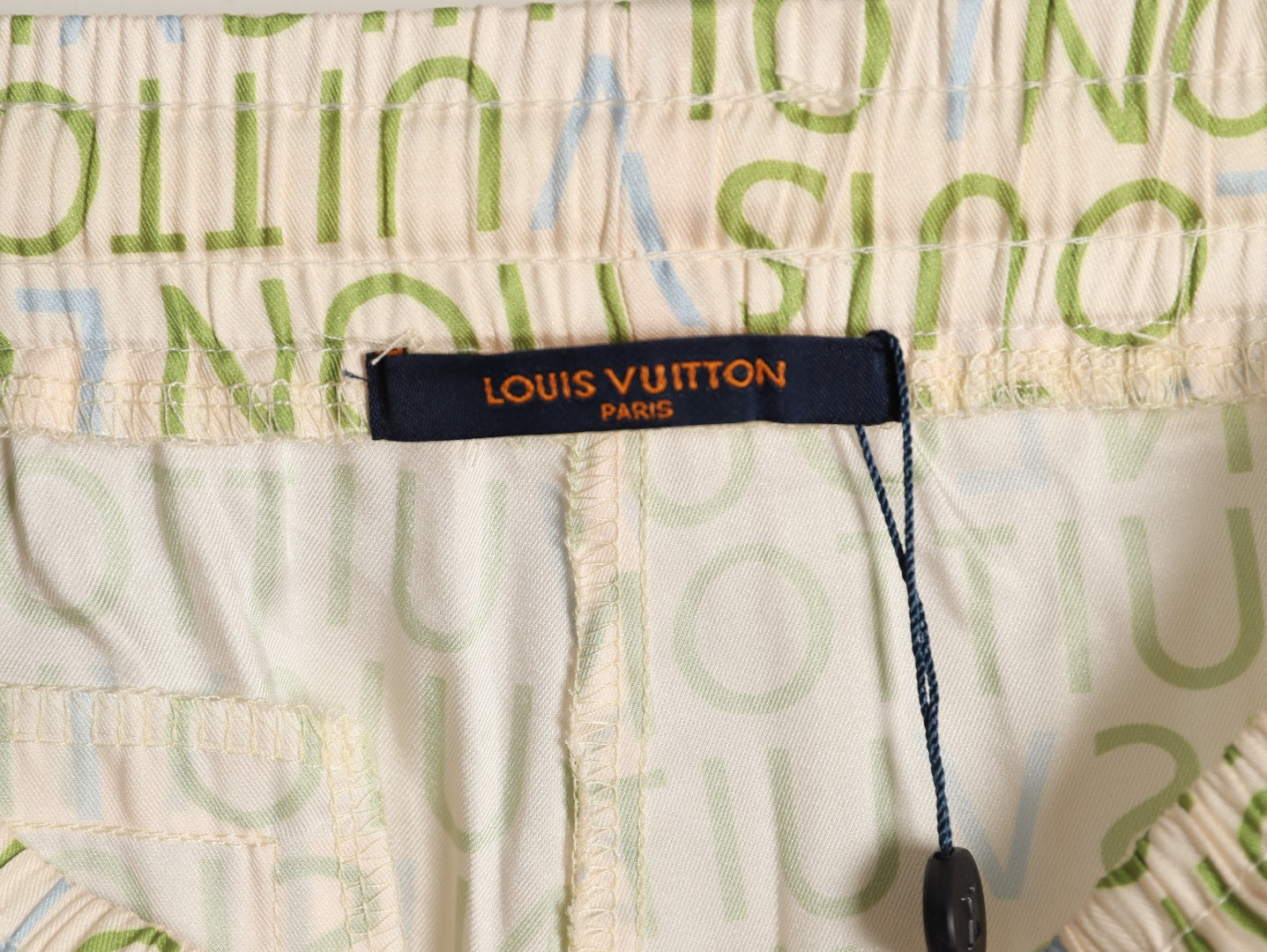 l0*is V*t0n shorts suit