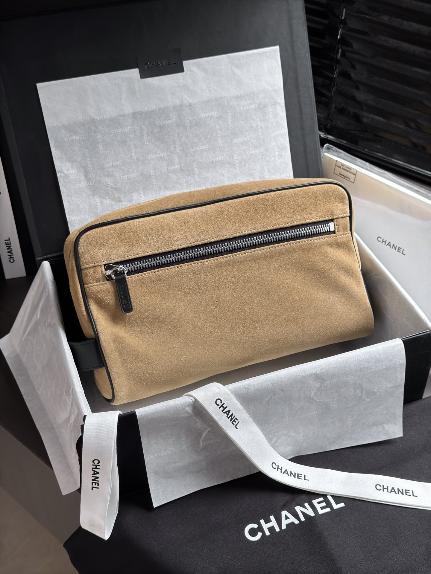 Ch*el large zipper clutch ap5267 17x29x12cm