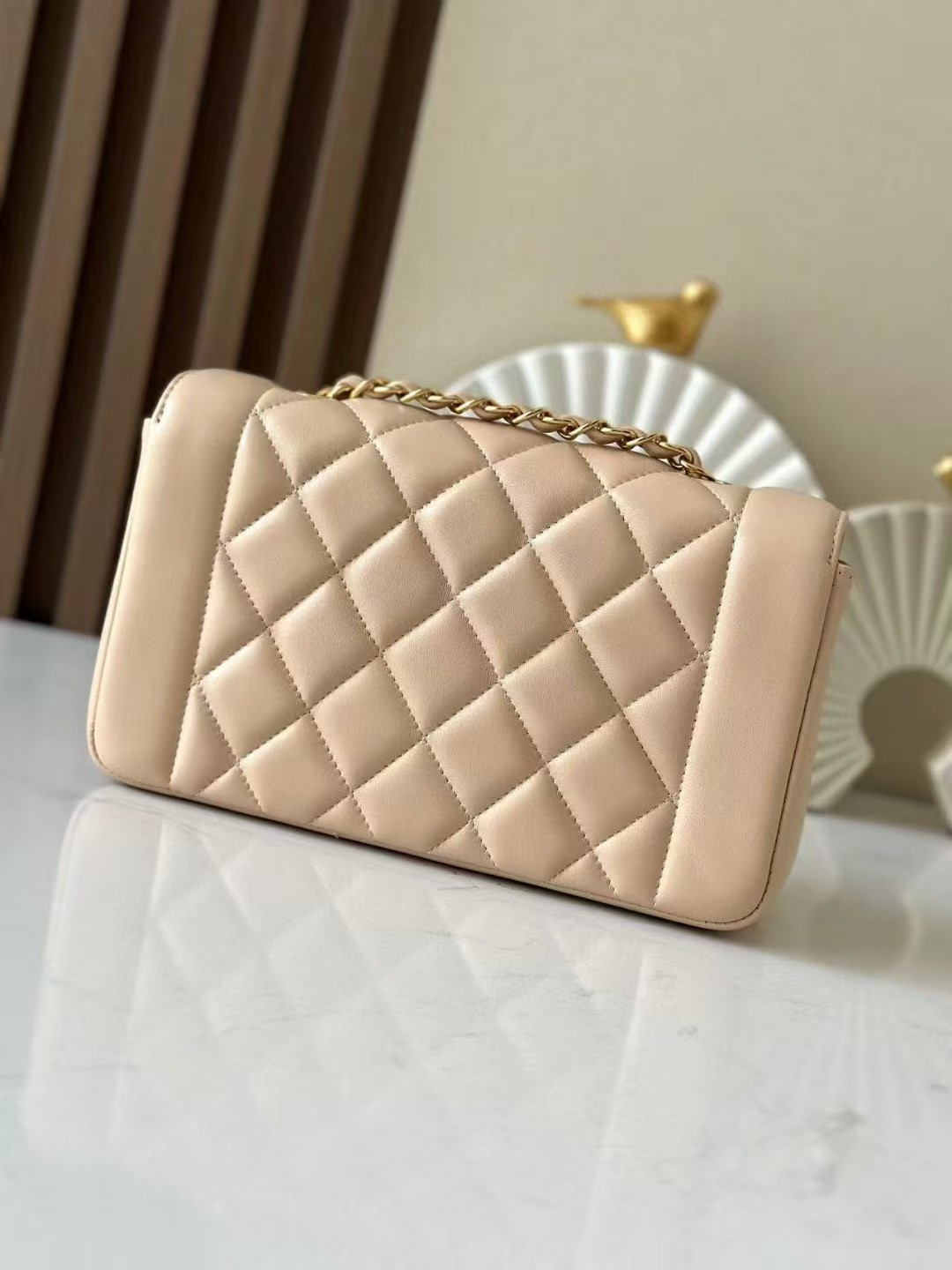 Ch*el small diana flap bag lambskin gold hardware 22.5x14x7cm