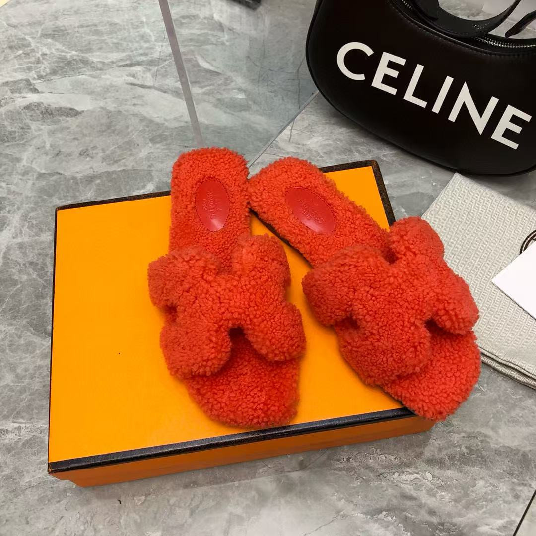 ua H**mes oran sandal
