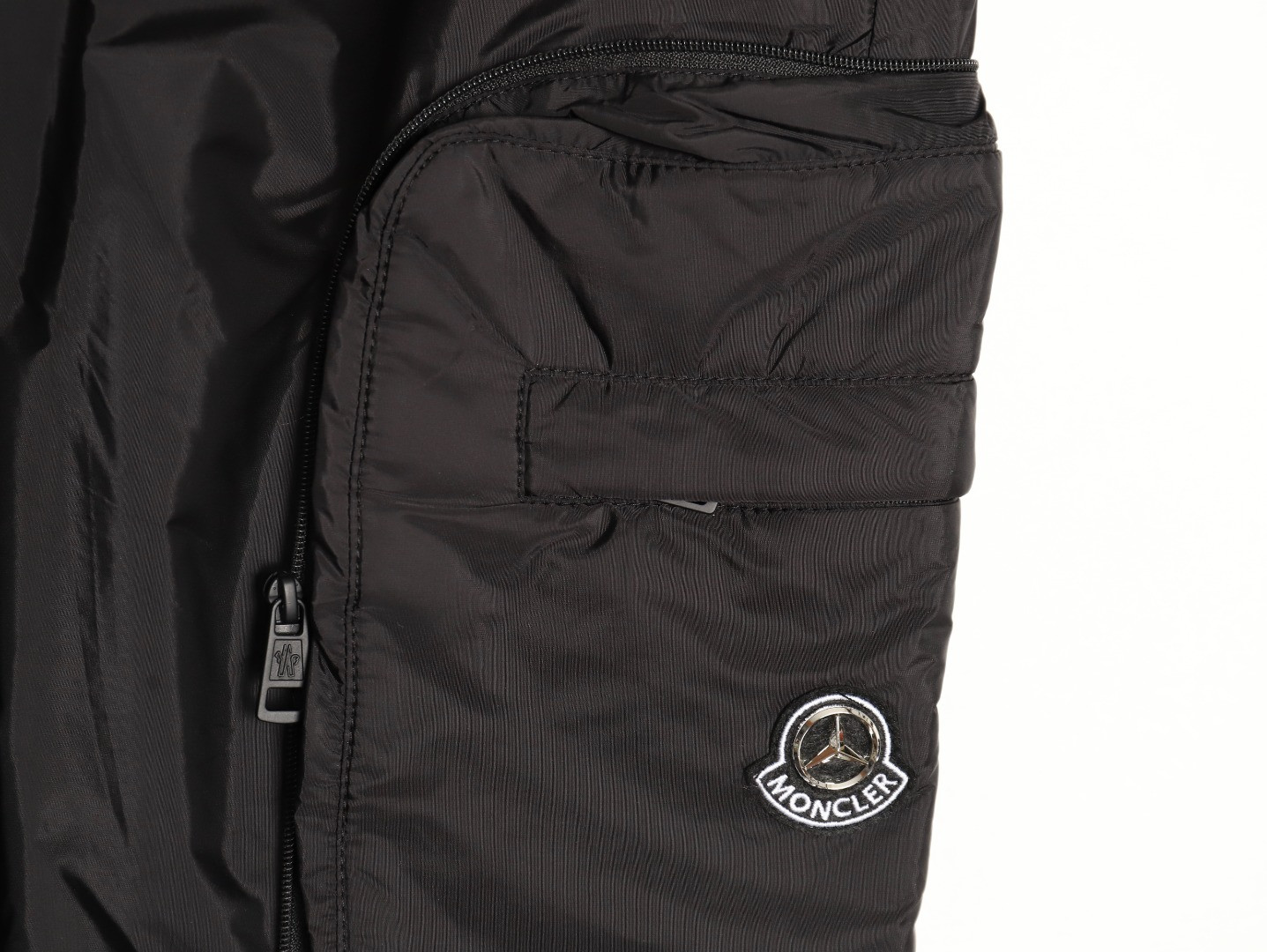 M0nc1er shorts