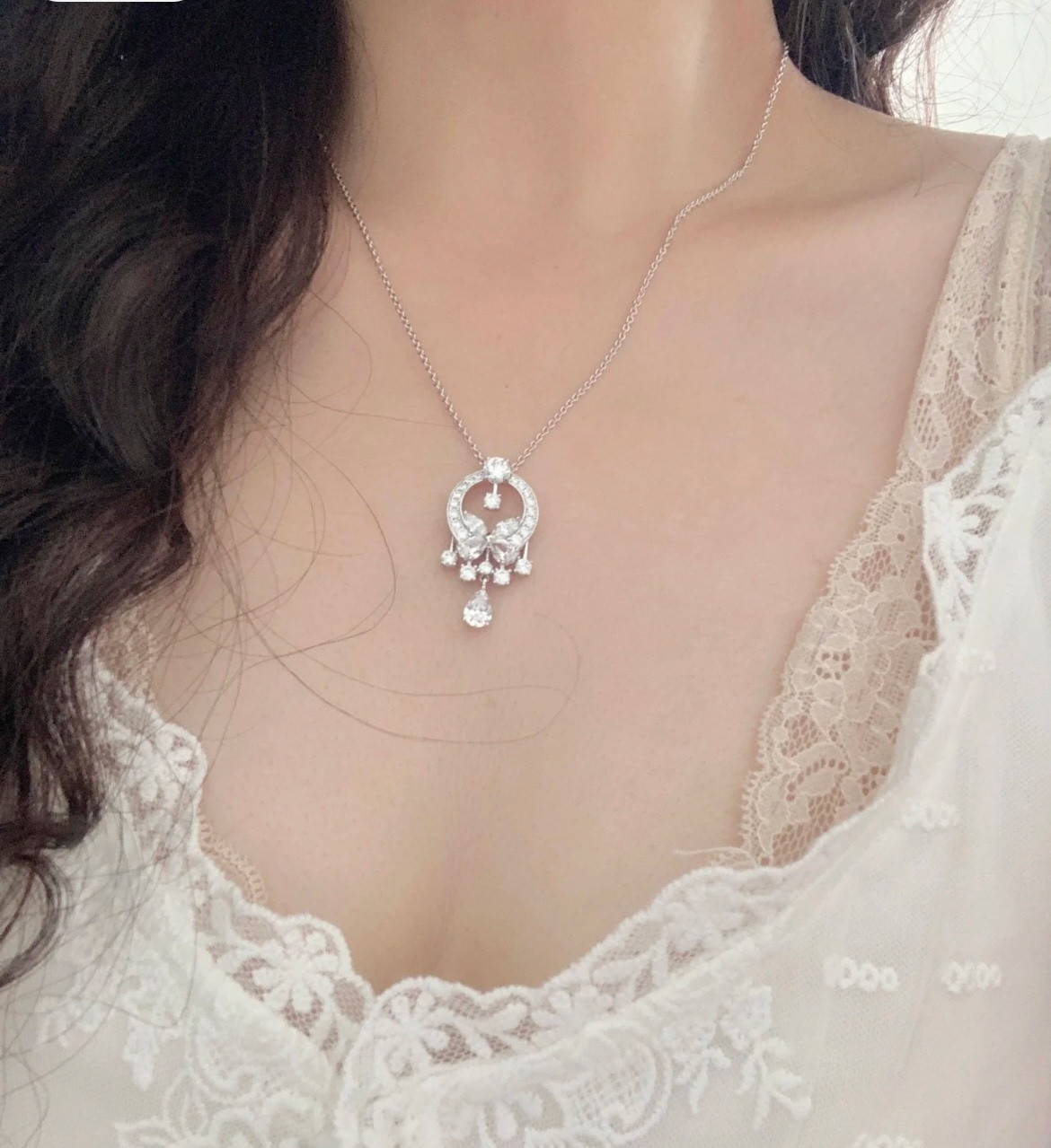 Gr*ff di*m*nd butterfly pendant necklace