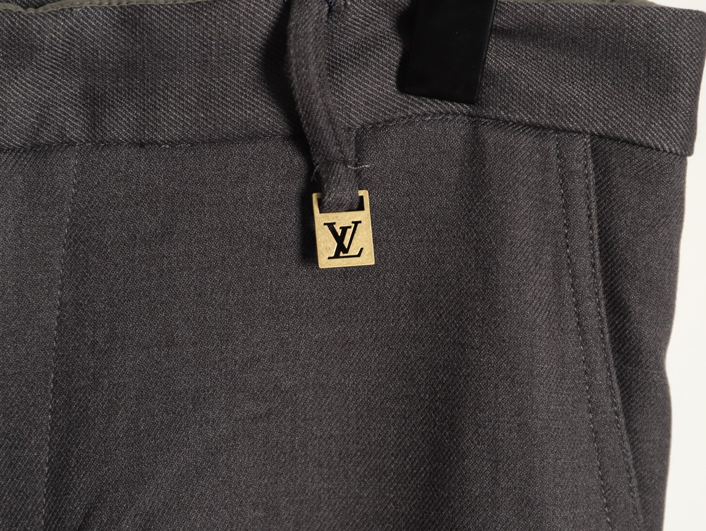 l0*is V*t0n lv 26ss pants suit