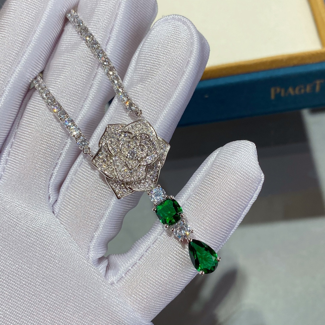 P1aget rose green zircon necklace