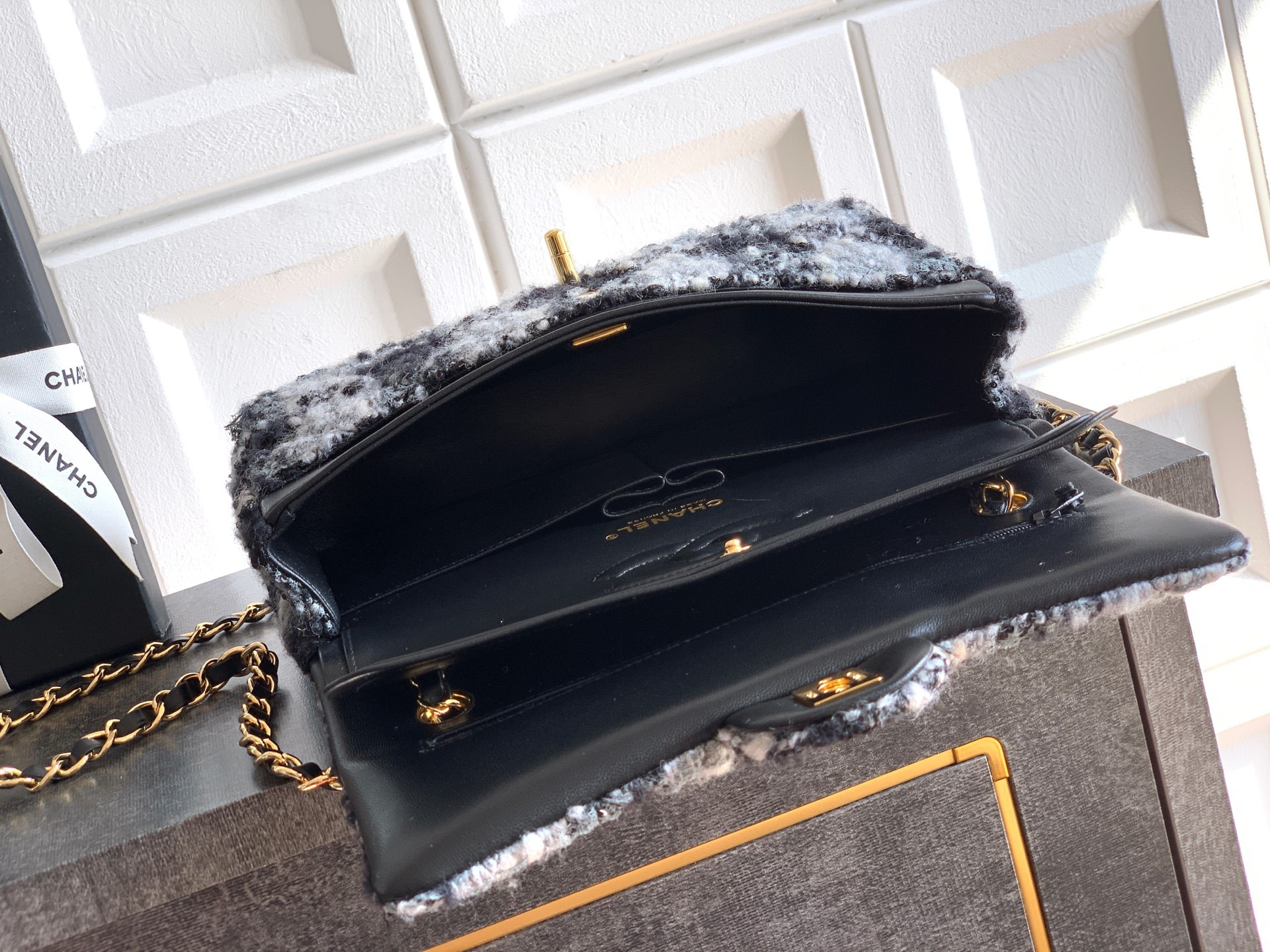 Ch*el flap bag 25x15x6.5cm