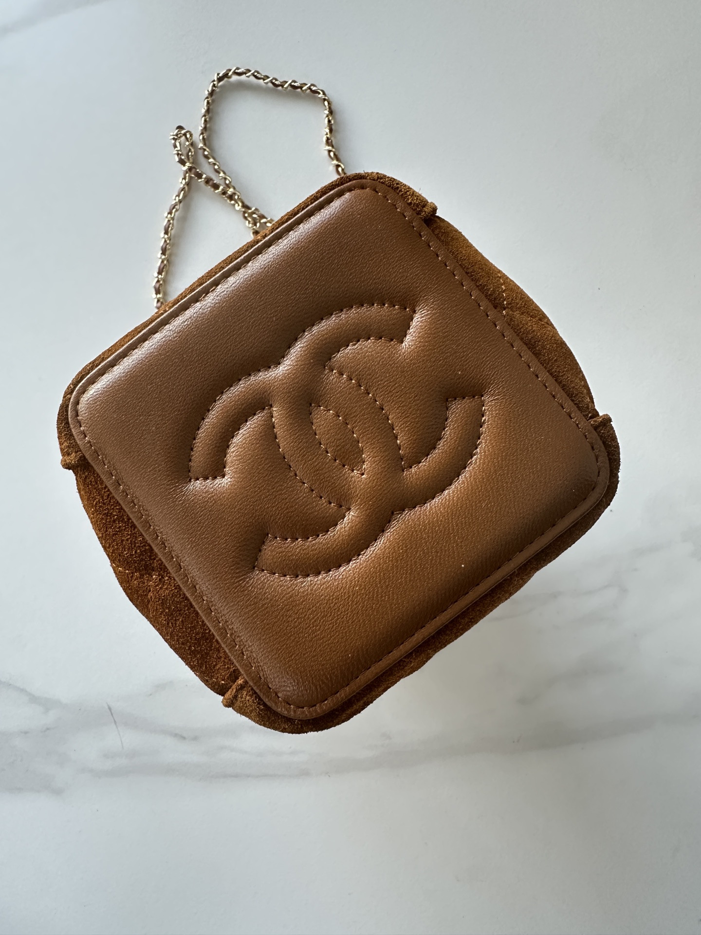 Ch*el bucket bag with chain ap5359 18x11.5x11.5cm