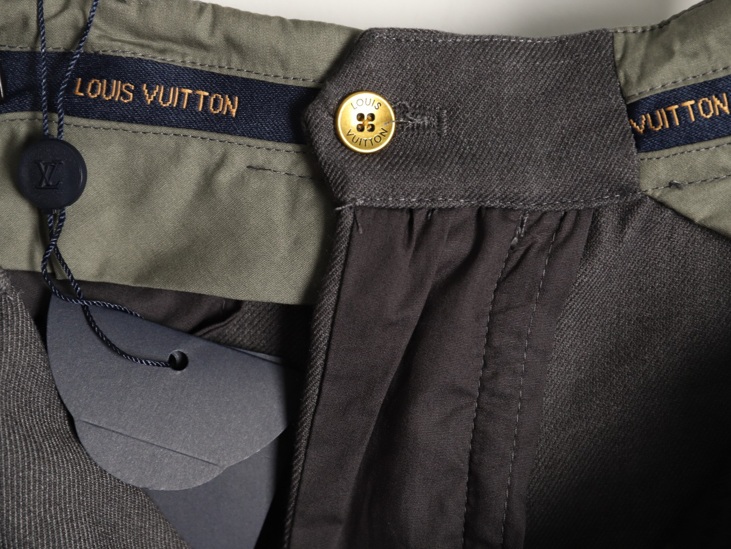 l0*is V*t0n lv 26ss pants suit