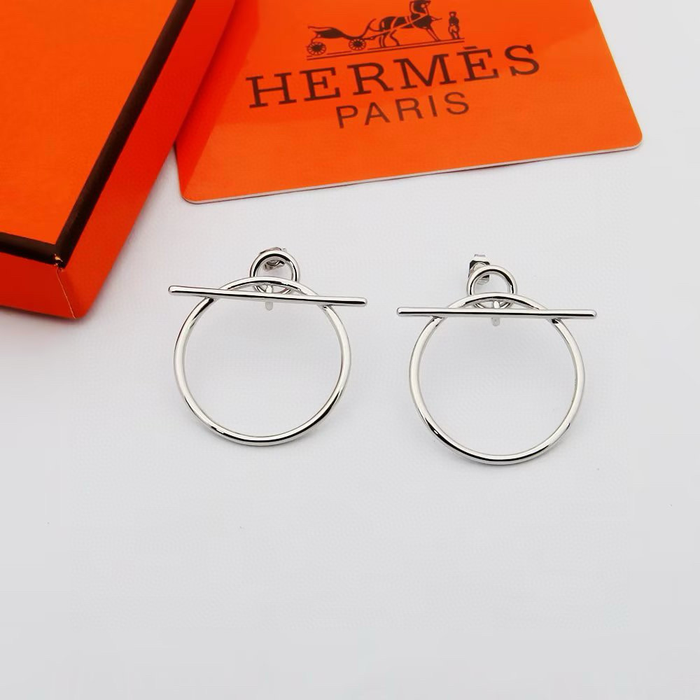 H**mes loop earrings