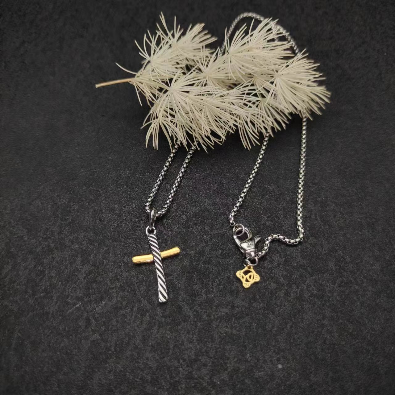 dau1d Yvrm*n cross necklace(chain length 45+5cm delay chain chain thickness 2mm)