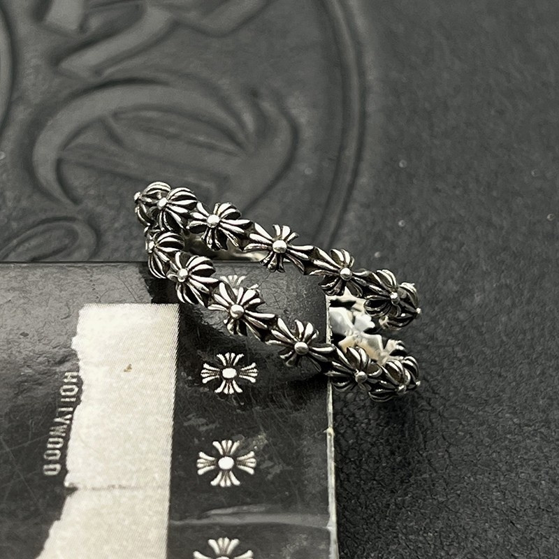 Ch**me He**ts distressed full cross ring