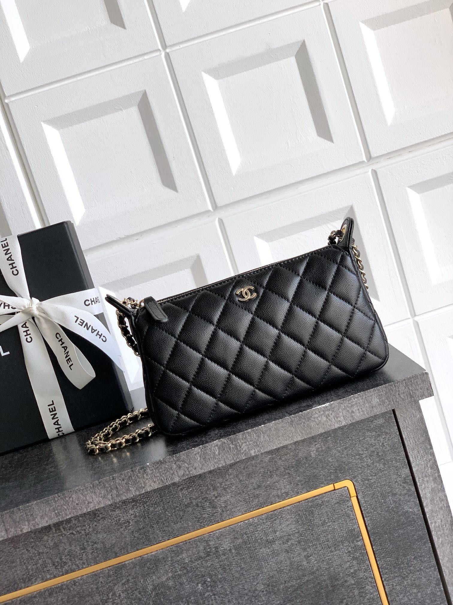 Ch*el shoulder bag 12x21x5.5cm