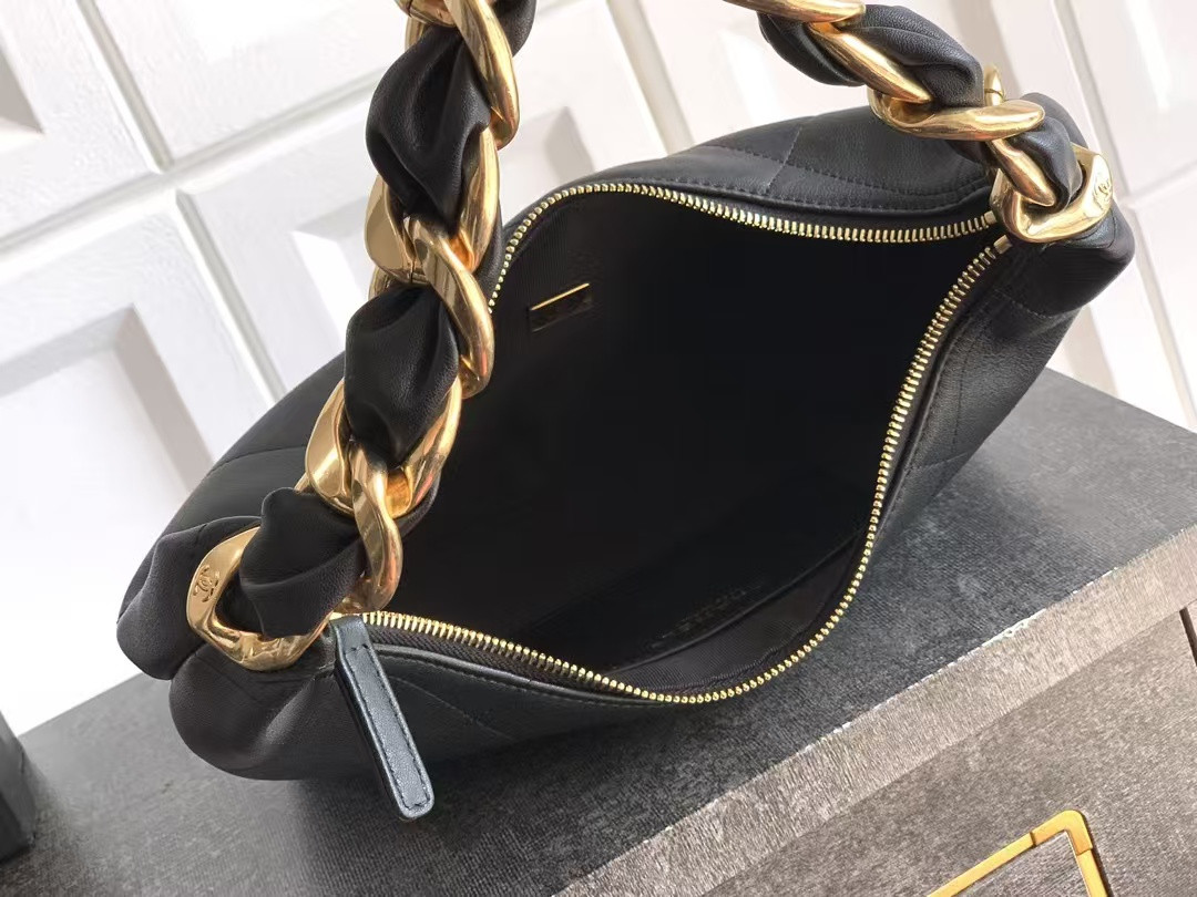 Ch*el hobo handbag 24x28x8cm