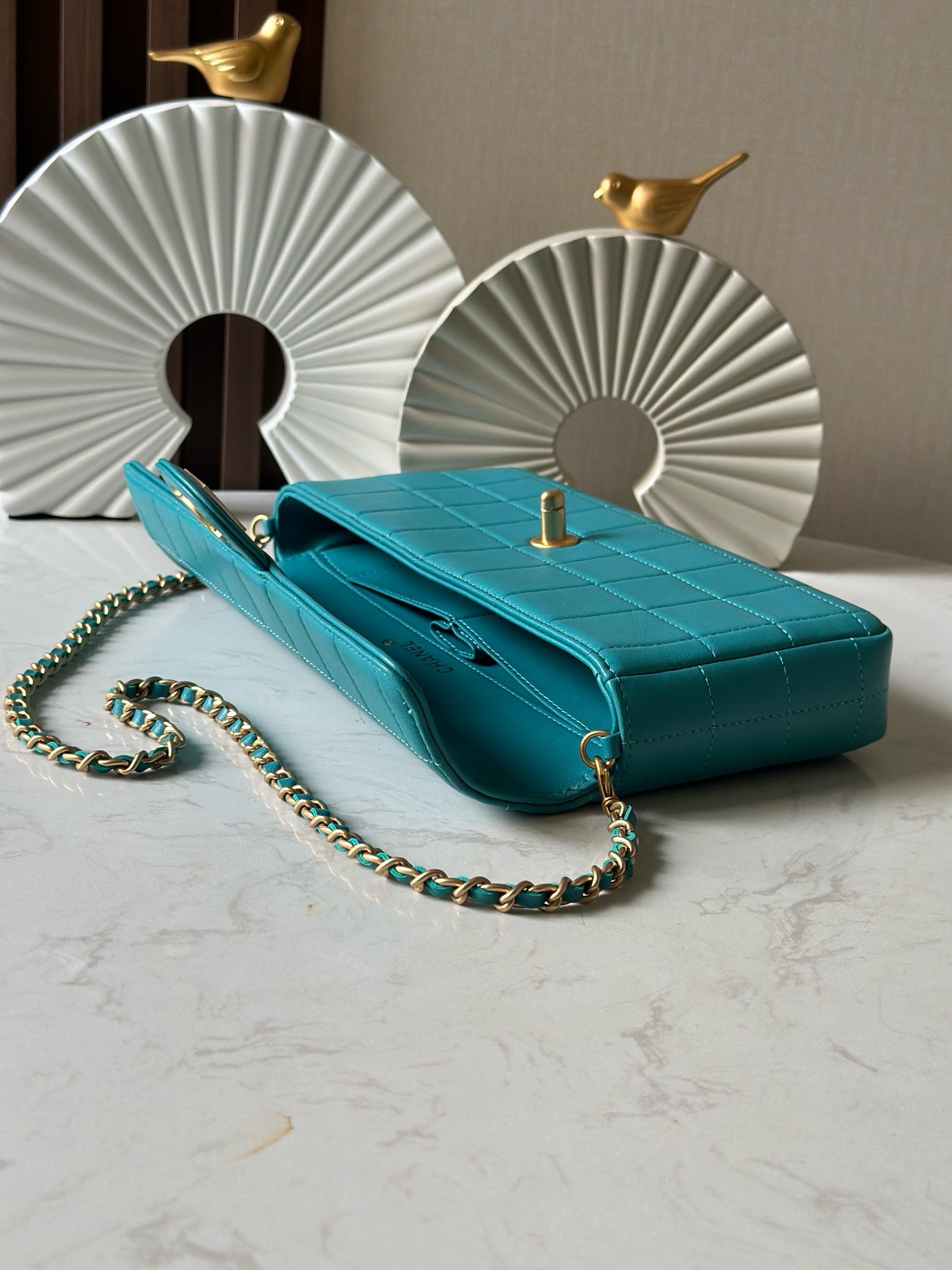 Ch*el classic chocolate bar flap chain bag 26x13x4cm