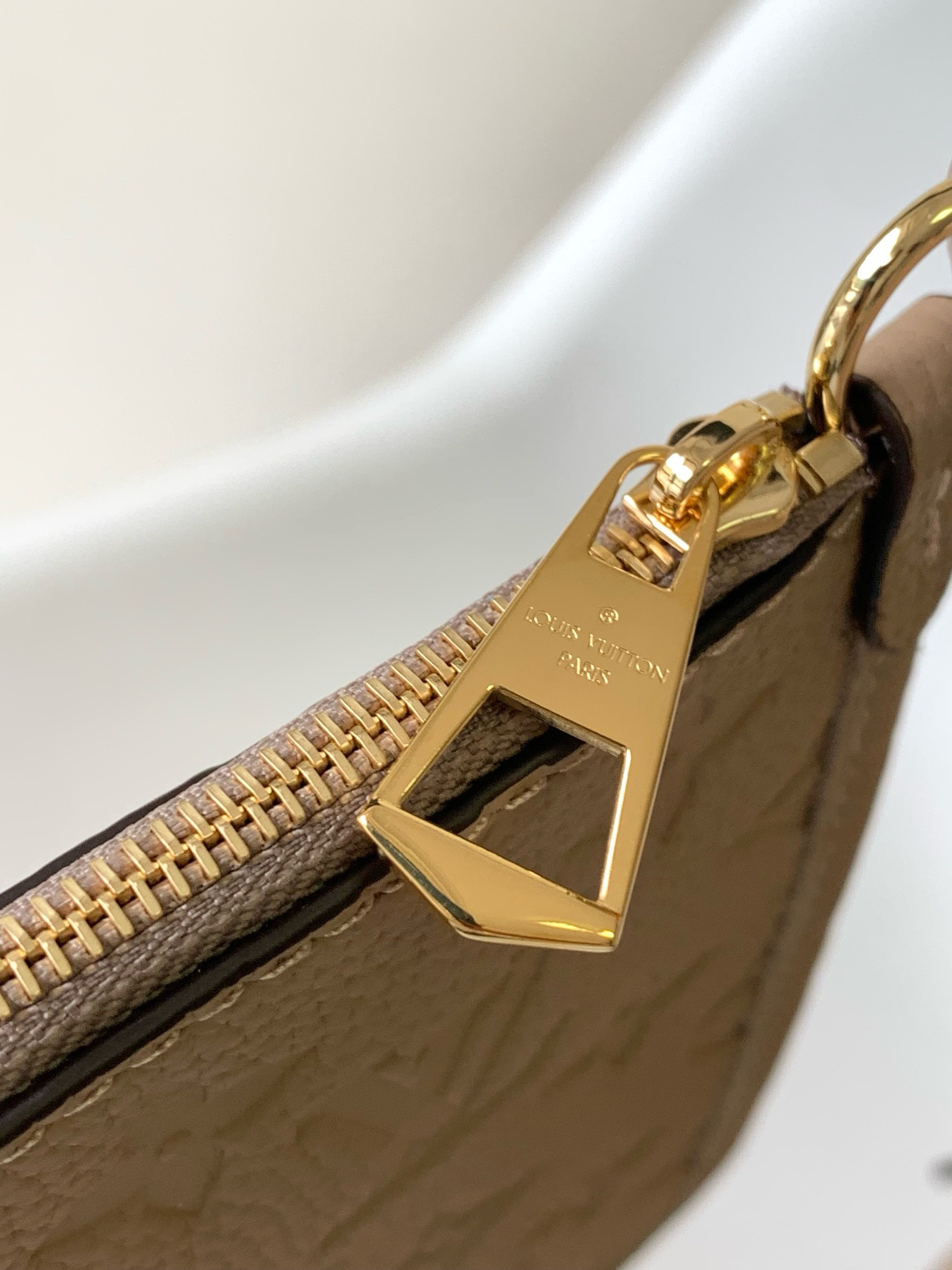 LV CarryAll MM M46292 39x30x15cm