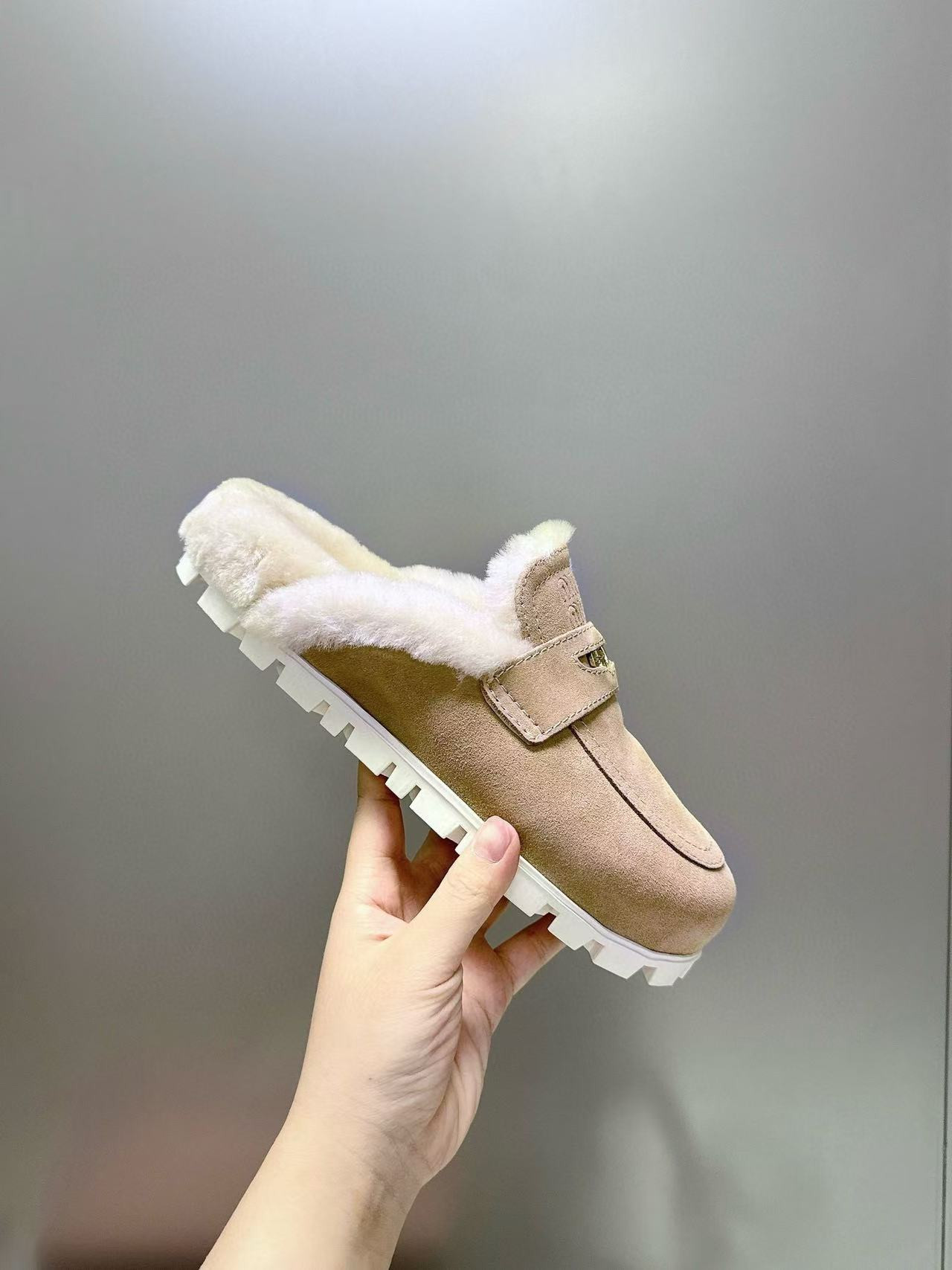 ua M1v M1v slides