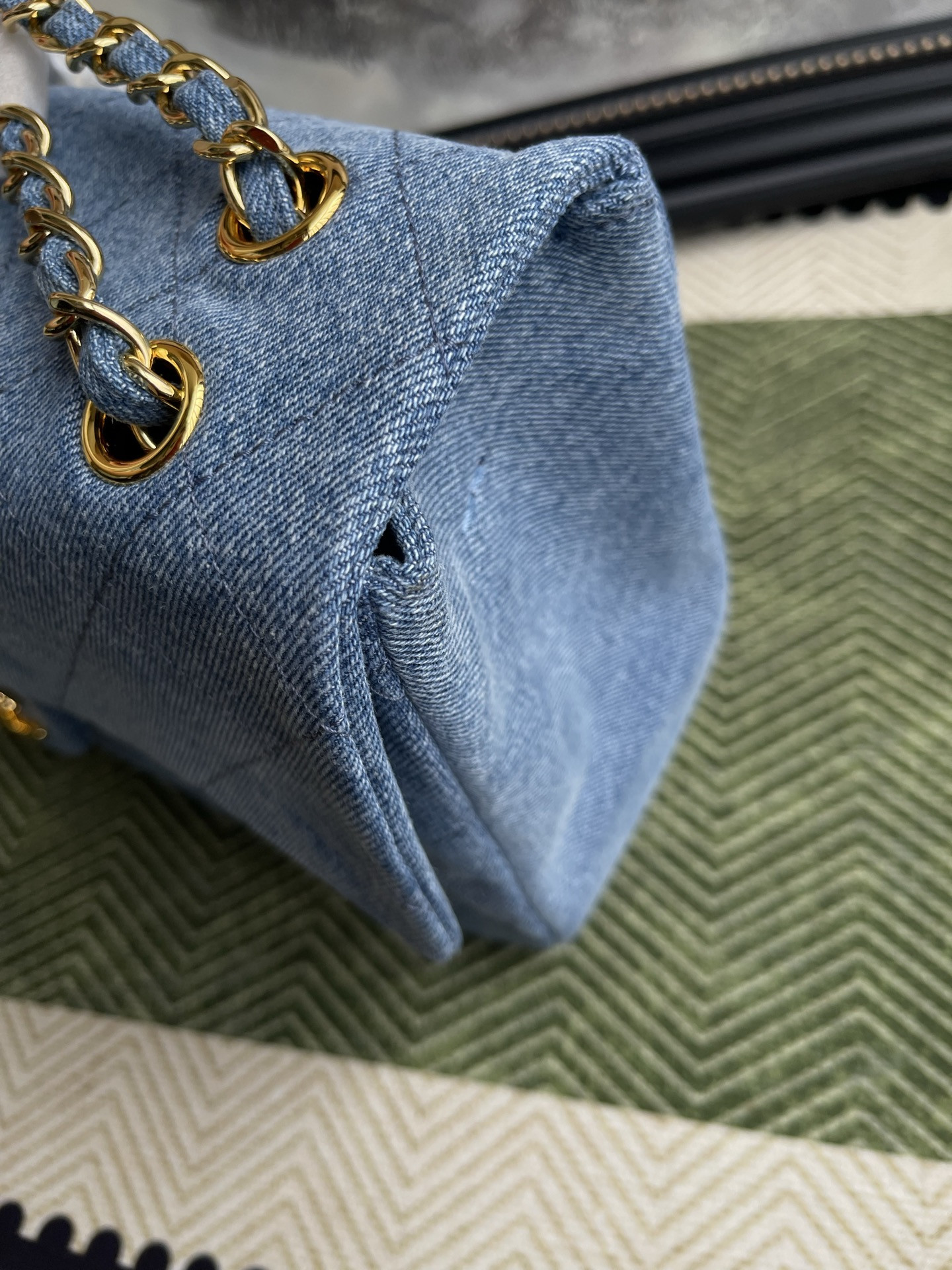 Ch*el maxi flap bag as6281 19.5x32x10cm