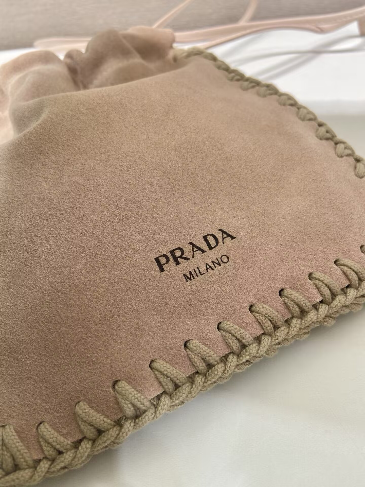 Pra*a suede smartphone case 22x17.5cm