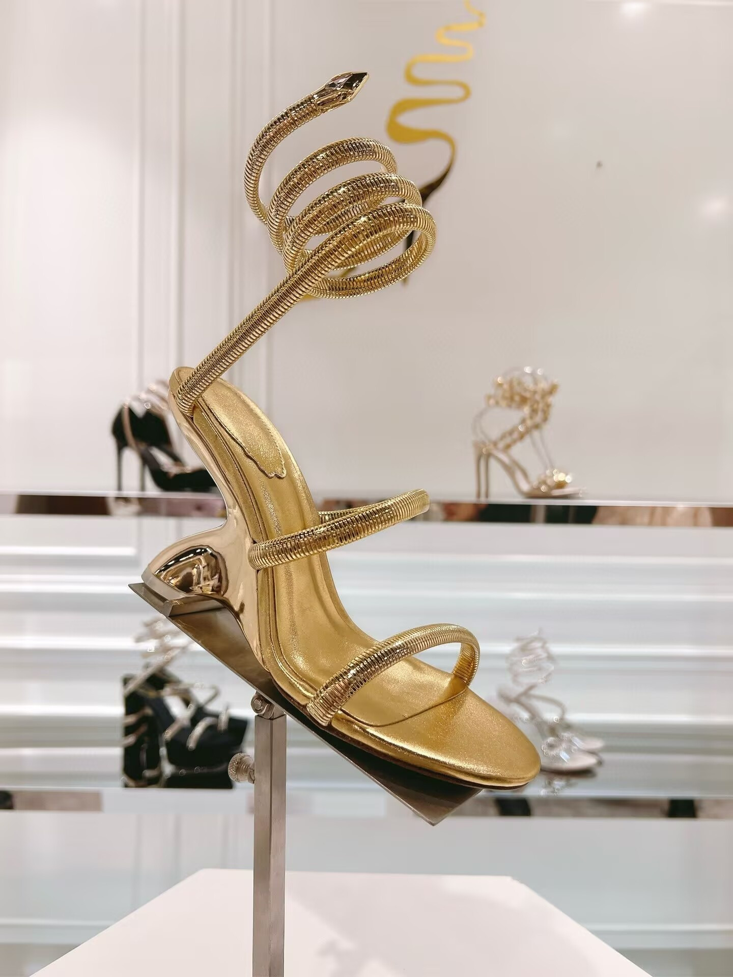 ua rené Ca0v1LLa symphony mirrored gold sandal 95mm