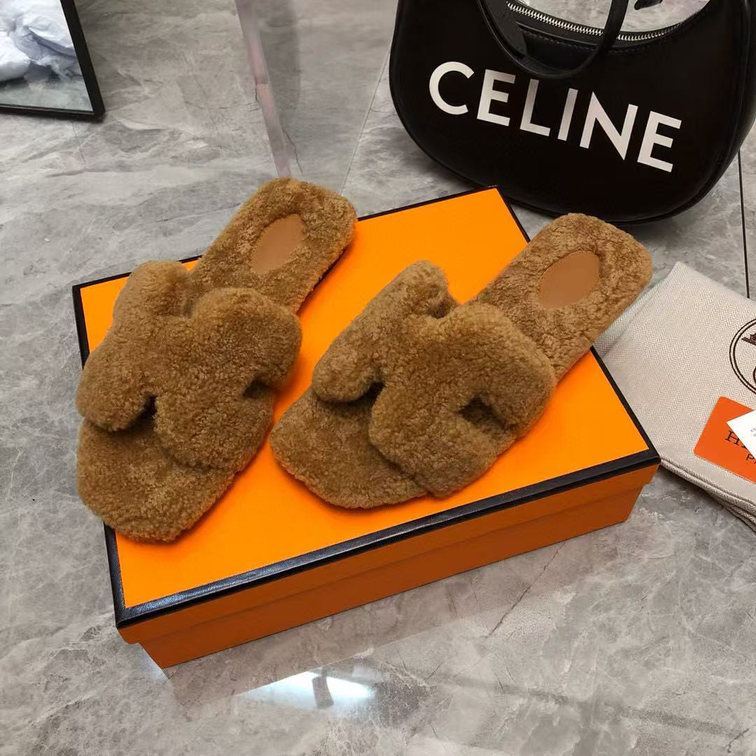 ua H**mes oran sandal