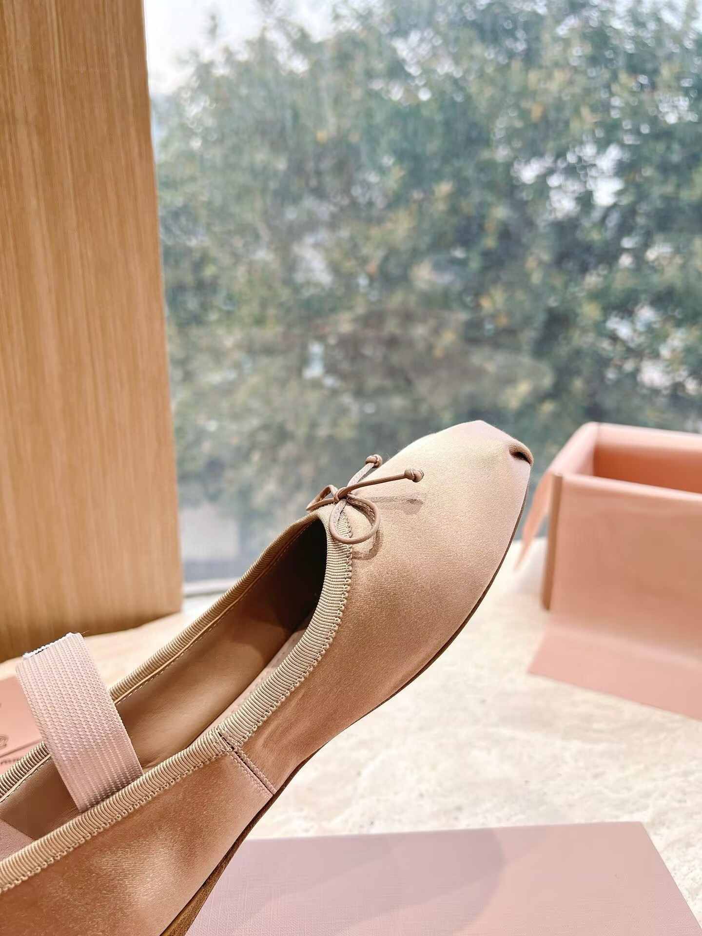 ua M1v M1v satin ballerinas