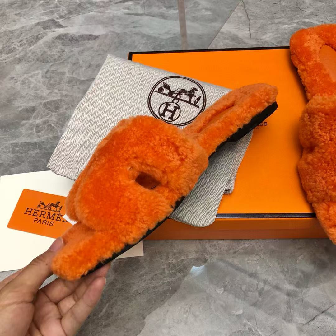 ua H**mes oran sandal