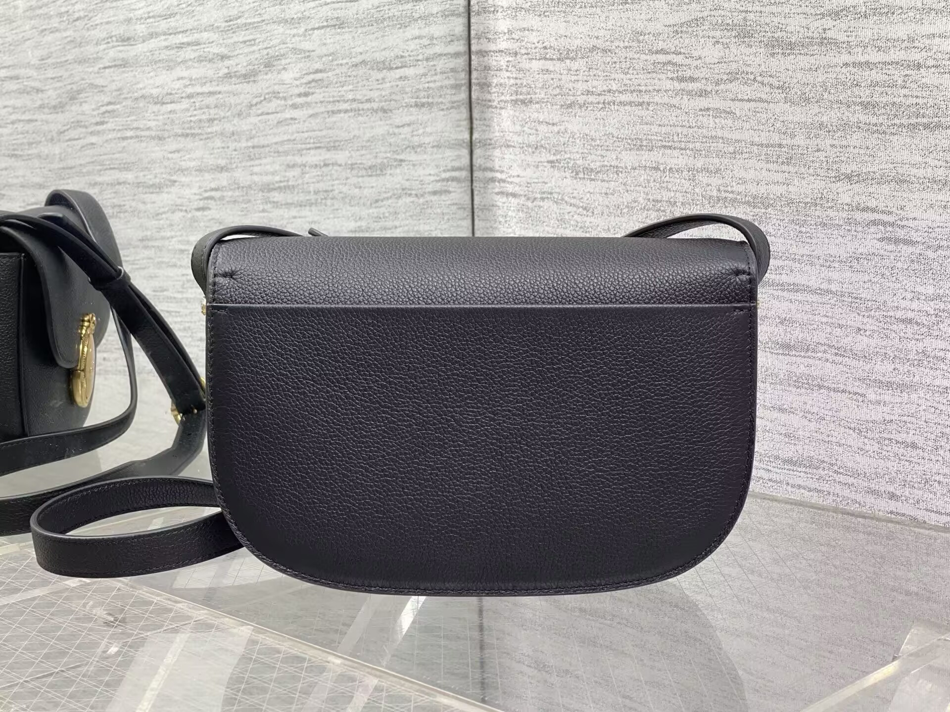 D*or medium médaillon flap bag 23x16x6.5cm