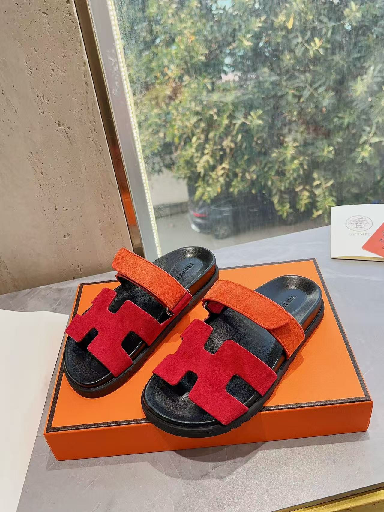 ua H**mes chypre sandal