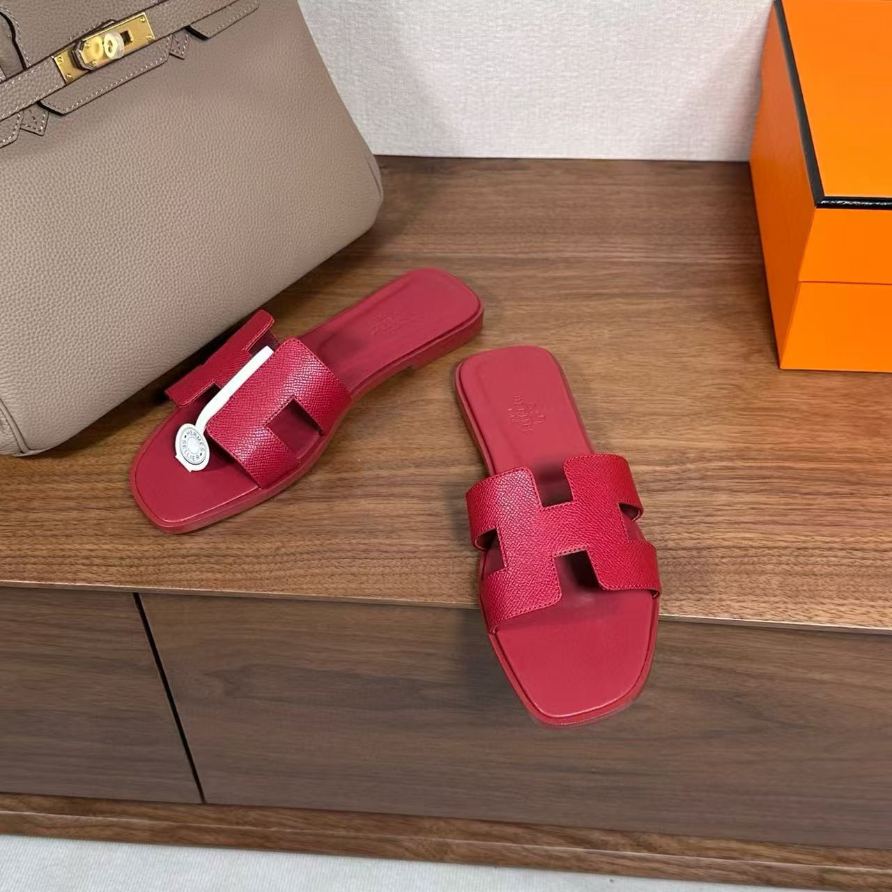 ua H**mes oran sandal