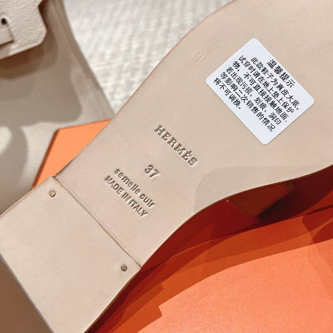 ua H**mes oran sandal