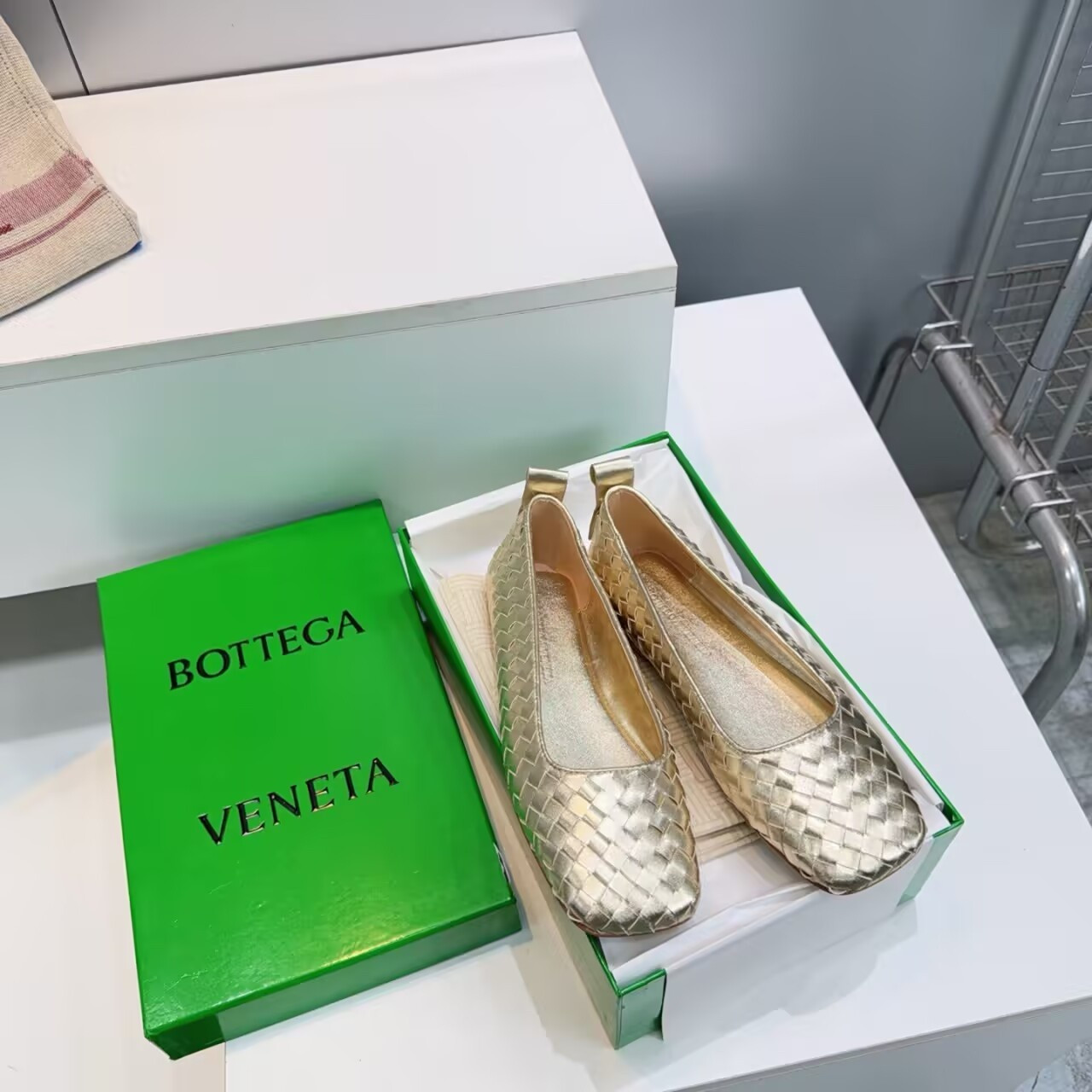 ua bo*te*ga Ve*ne*ta charlotte ballerina