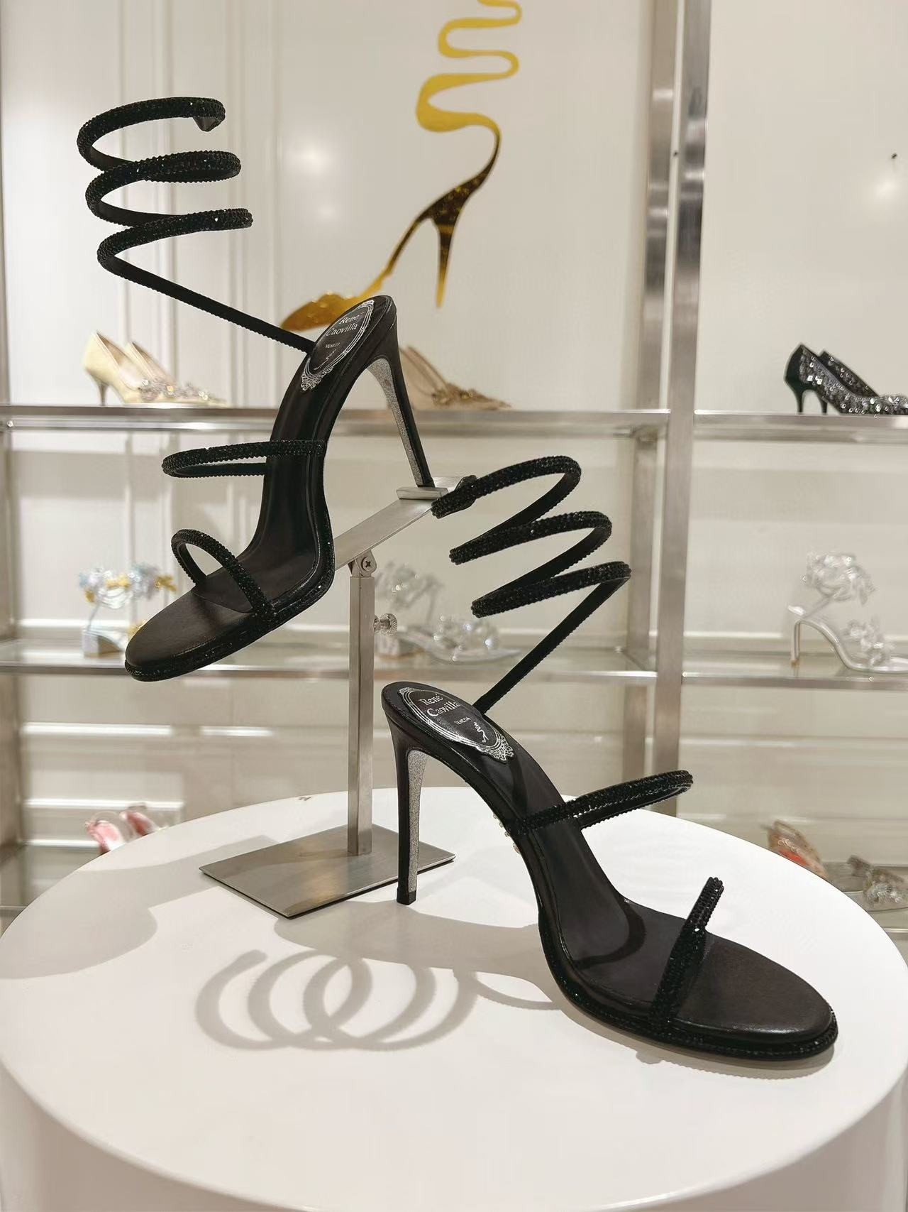 ua renÉ Ca0v1LLa cleo pumps sandals 95mm