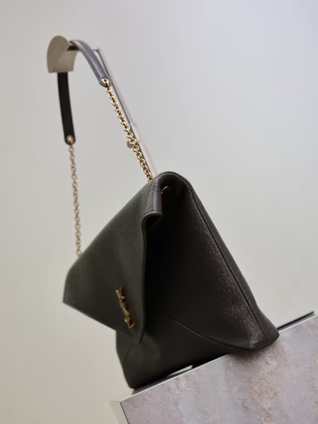 Y*L cassandre pouch on chain 35x22x3-4.2cm