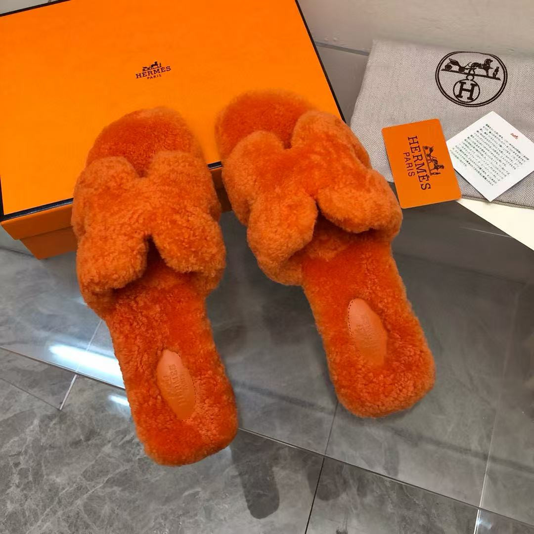 ua H**mes oran sandal