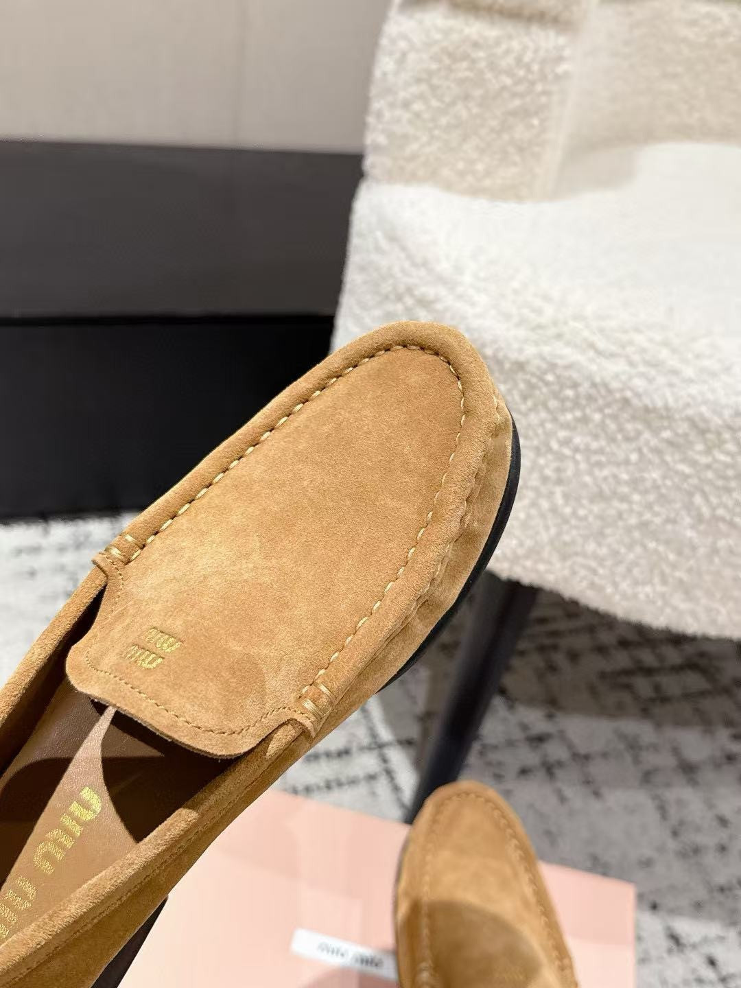 ua M1v M1v suede loafers