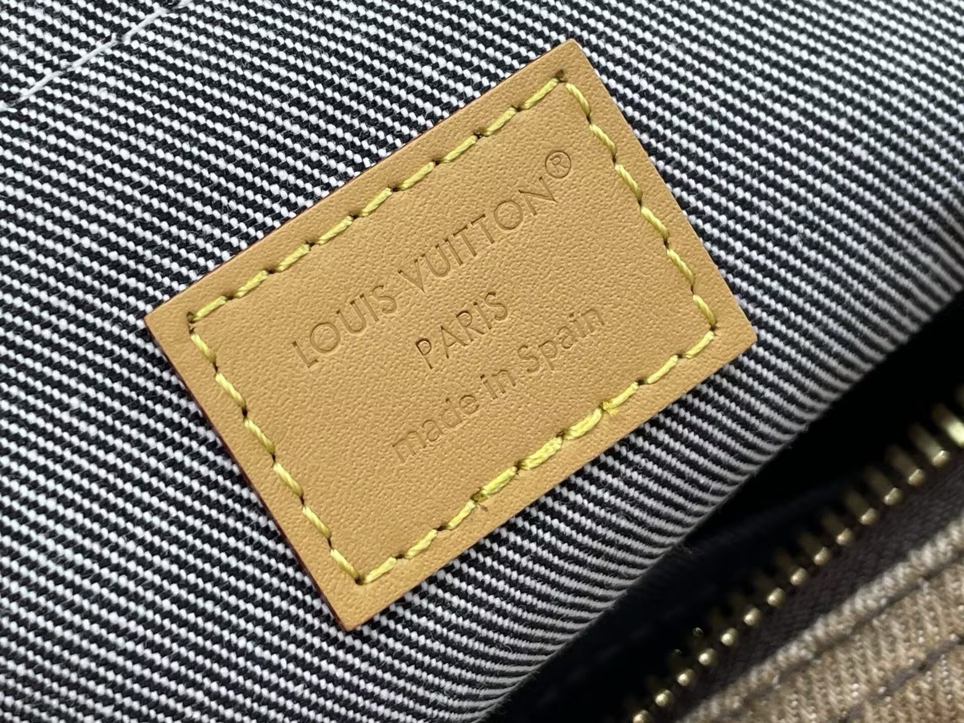 LV Speedy 30 Bandoulière M29170 34x22x19cm