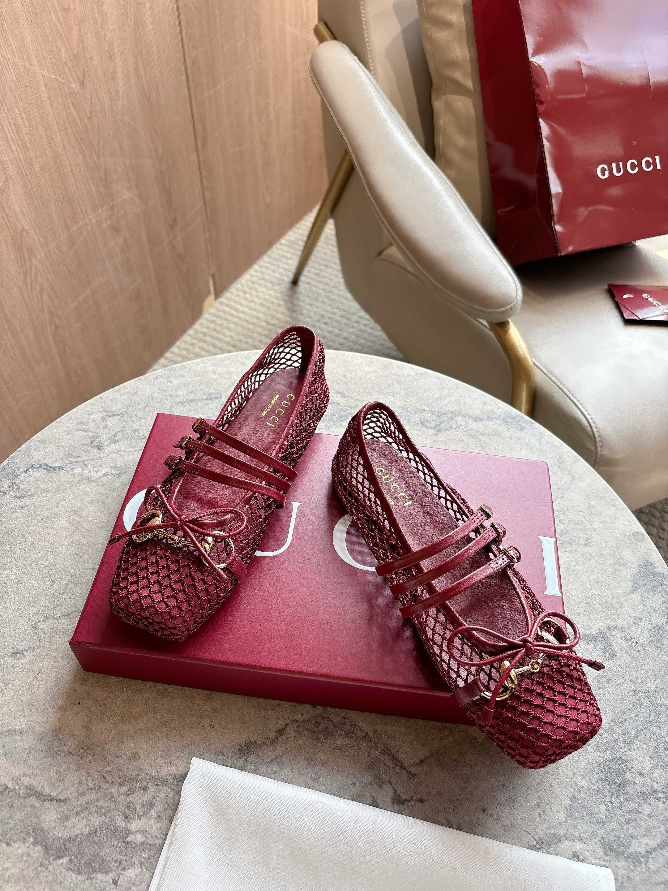 ua G*u*i horsebit ballerina flat